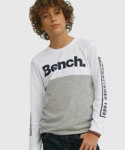 Bench. Langarmshirt mehrfarbig und mit Drucken