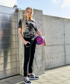 Bench. T-Shirt mit großem Rückenprint, in weiter Form -Günstiges Bench Geschäft c4ea20b4 5efc 5eaf b831 084a8f36ed72 1