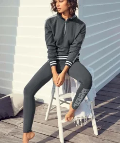 Bench. Sweater in lässiger Troyerform -Günstiges Bench Geschäft c868422d 2e98 5e49 a185 e4ac635607fc