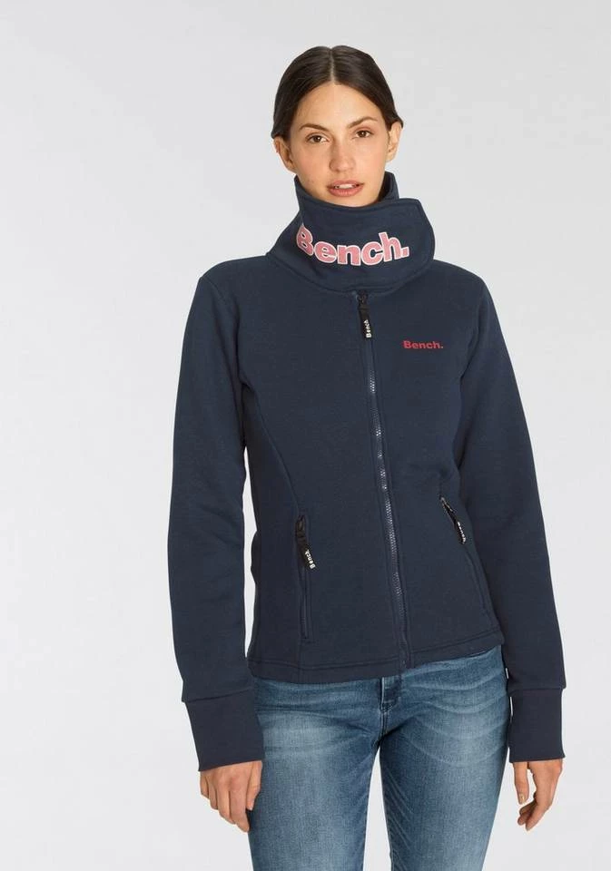 Bench. Sweatjacke »HAYLO« Signature Sweatjacke mit Kragenlasche Black, Fuchsia, Grau, Grey 5 Bench. Sweatjacke »HAYLO« Signature Sweatjacke mit Kragenlasche Black, Fuchsia, Grau, Grey – Bild 3