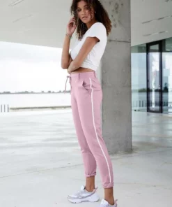 Bench. Jogger Pants mit sportlichen Seitenstreifen Schwarz, Mint, Altrosa -Günstiges Bench Geschäft c9c4feaa 38d7 5ac7 826a d26d03312a2d