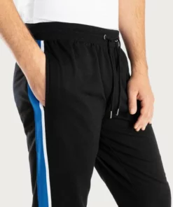 Bench. Relaxhose mit aufgesetzten Streifen an der Seite -Günstiges Bench Geschäft ca9badfc 1175 5195 b6bb 2b9918a0aa21