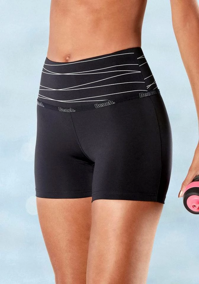 Bench. Funktionsshorts mit reflektierenden Details und Logo-Tape Schwarz, Hellorange-orange, Königsblau-blau 11 Bench. Funktionsshorts mit reflektierenden Details und Logo-Tape Schwarz, Hellorange-orange, Königsblau-blau – Bild 9