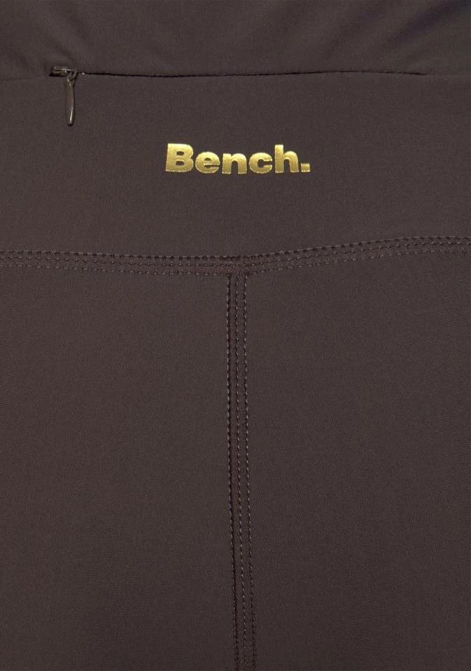 Bench. Caprileggings mit Leodruck und Mesh-Einsatz Black, White-leo 12 Bench. Caprileggings mit Leodruck und Mesh-Einsatz Black, White-leo – Bild 10