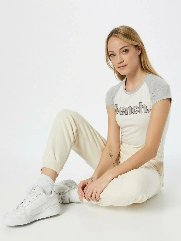 Bench. T-Shirt »TRINA« (1-tlg) 6 Bench. T-Shirt »TRINA« (1-tlg) – Bild 4