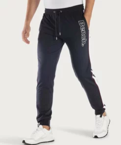 Bench. Relaxhose mit aufgesetzten Streifen an der Seite und Logodruck