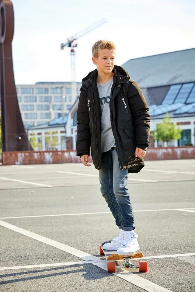 Bench. Parka Brusttaschen mit bedruckten Reißverschlüssen 7 Bench. Parka Brusttaschen mit bedruckten Reißverschlüssen – Bild 5