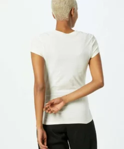 Bench. T-Shirt »Leora« (1-tlg) -Günstiges Bench Geschäft e2581b90 11b9 5a19 a171 4bb2bbf61757