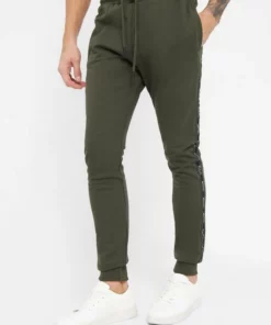 Bench. Jogginghose »Lozell« Stickerei, weiches Innenfinish Schwarz, Khaki 20 Bench. Jogginghose »Lozell« Stickerei, weiches Innenfinish Schwarz, Khaki -Günstiges Bench Geschäft e2920125 3cb7 5839 a36f 002893c73e0f