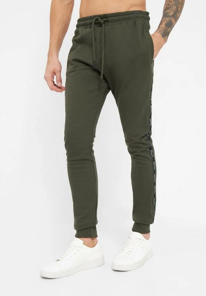 Bench. Jogginghose »Lozell« Stickerei, weiches Innenfinish Schwarz, Khaki 8 Bench. Jogginghose »Lozell« Stickerei, weiches Innenfinish Schwarz, Khaki – Bild 6