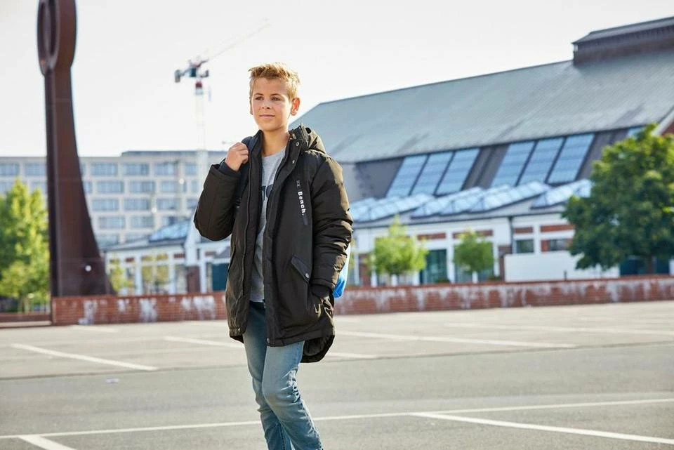 Bench. Parka Brusttaschen mit bedruckten Reißverschlüssen 8 Bench. Parka Brusttaschen mit bedruckten Reißverschlüssen – Bild 6