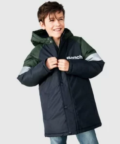 Bench. Winterjacke
