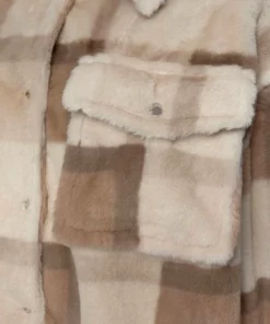 Bench. Fellimitatjacke in karierter Optik -Günstiges Bench Geschäft e7f4e6dc 2653 5eb0 a3b7 d727d818c16e