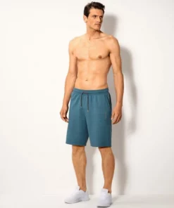 Bench. Sweatshorts mit seitlichen Taschen -Günstiges Bench Geschäft eb149f46 f0de 5577 9e84 7256cb8ab9ad