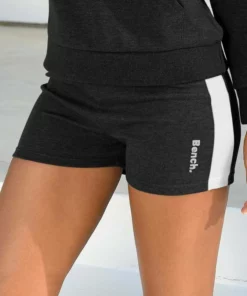 Bench. Relaxshorts mit Seitenstreifen Schwarz-weiß, Nude-weiß, Stone-weiß -Günstiges Bench Geschäft ef33a0ce 8ee1 5ddb ae28 c0827d073090