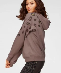 Bench. Kapuzensweatshirt mit glänzendem Leodruck Weiß-leo, Schwarz-leo, Nougat-leo 24 Bench. Kapuzensweatshirt mit glänzendem Leodruck Weiß-leo, Schwarz-leo, Nougat-leo -Günstiges Bench Geschäft f1cbbfe7 2f0e 5775 8b58 b77a18a2cb6a