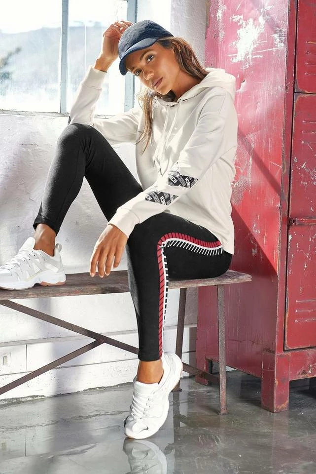 Bench. Leggings mit seitlichem Streifen 5 Bench. Leggings mit seitlichem Streifen – Bild 3