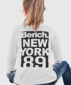 Bench. Langarmshirt mit großem Rückendruck